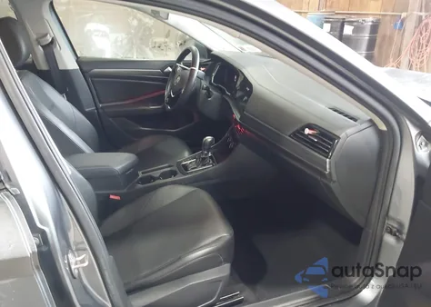 2019 Volkswagen Jetta 1.4T Sel z USA, uszkodzony, nr VIN 3VWE57BU4KM036724